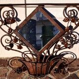 Vestiaire mural Art déco en fer forgé