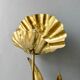 Lampe fleurs en métal doré