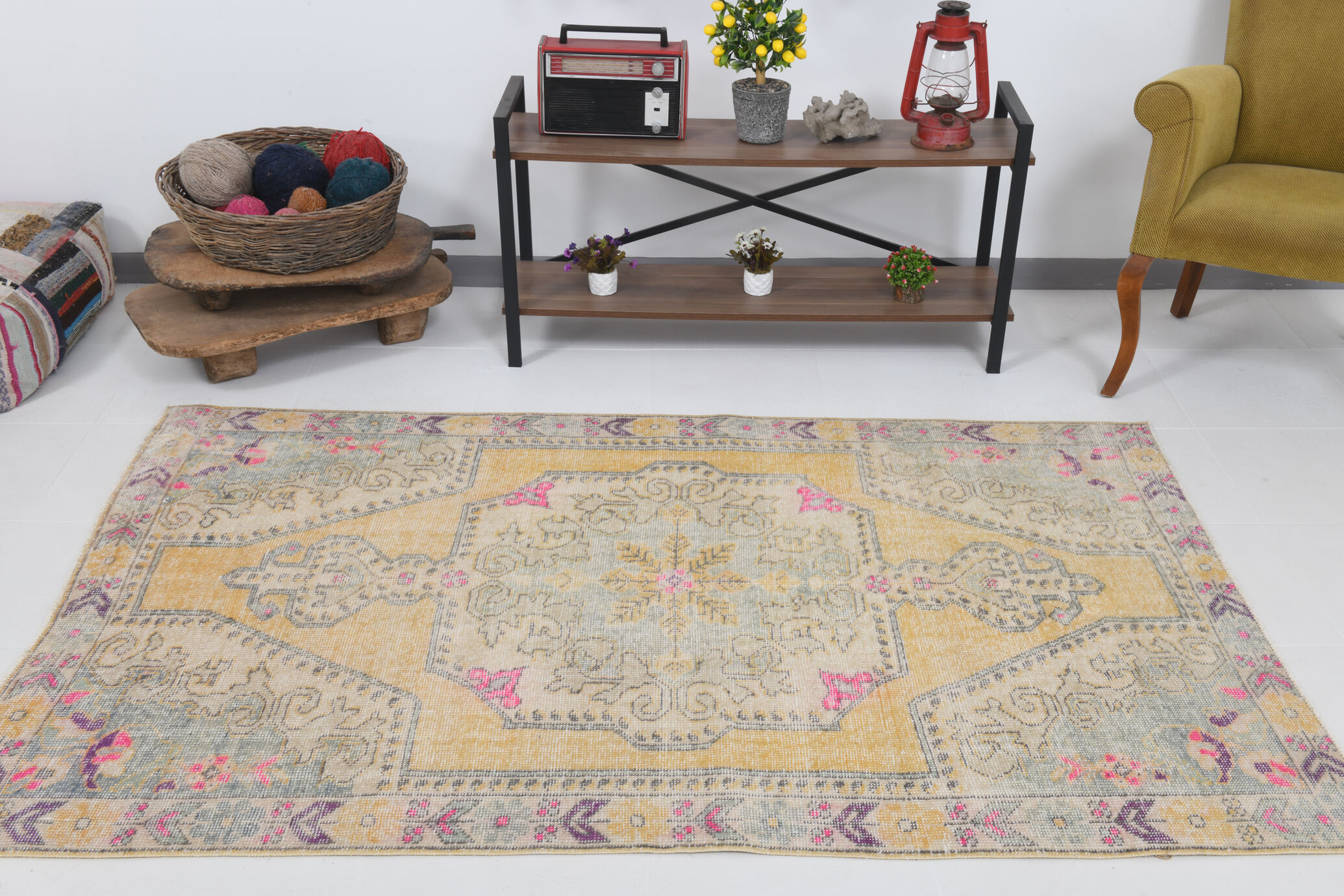 Tapis turc jaune oriental, 137x211cm