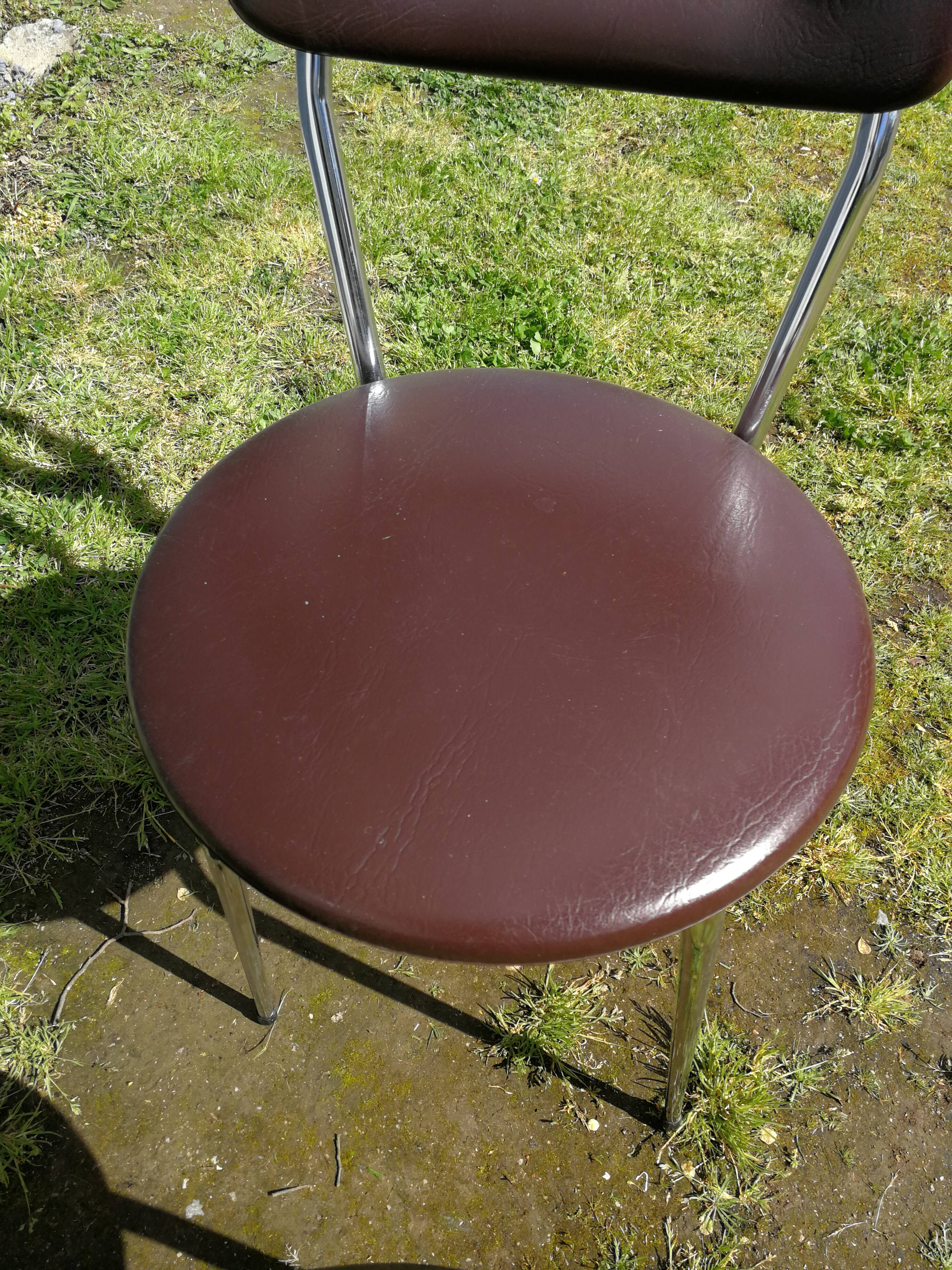 Pair of chairs in brown skaï 70s