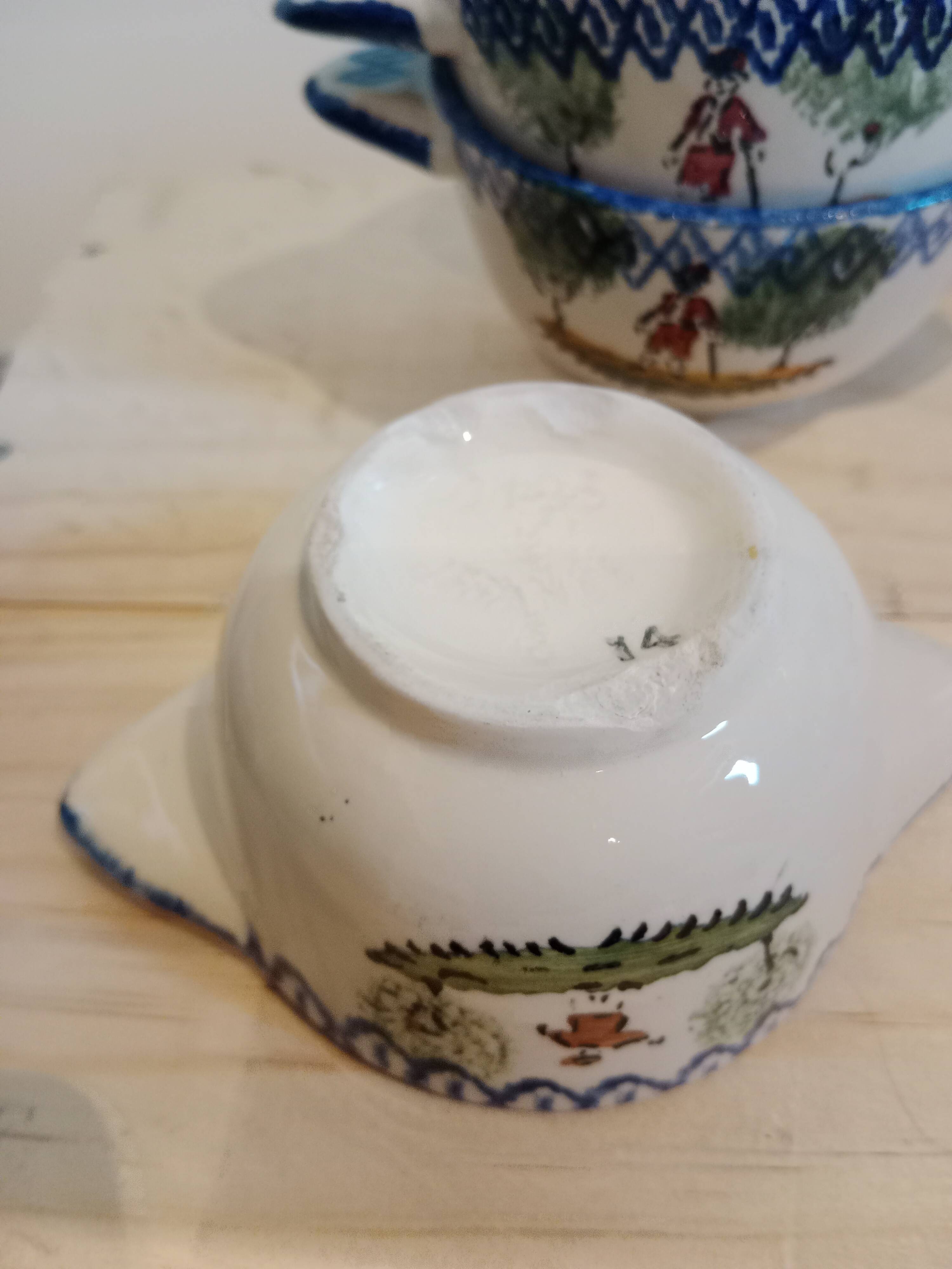 Set of 3 vintage bowls