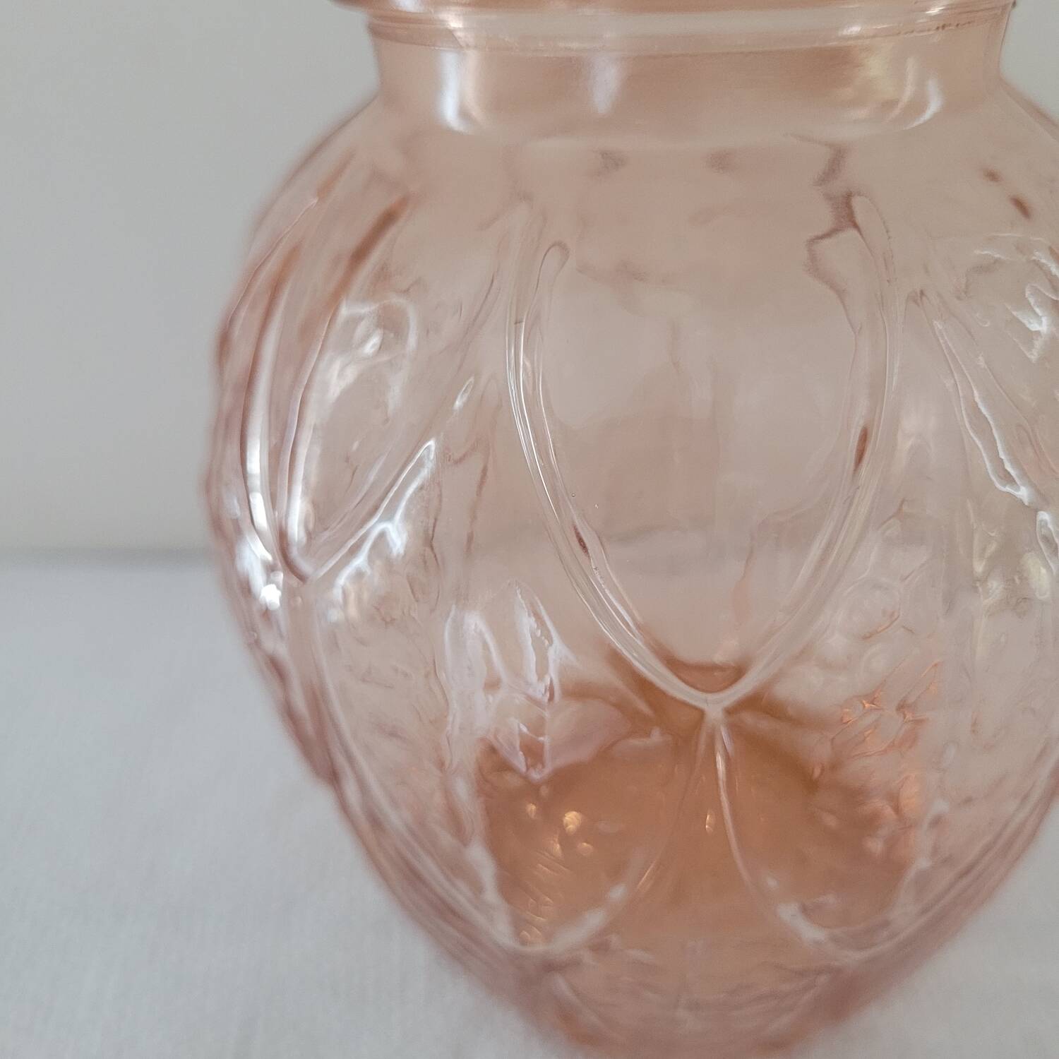 Molded pink glass vase – Art Deco style 1930s