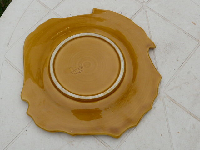 Empty fish-shaped pocket signed Vallauris Lunetta