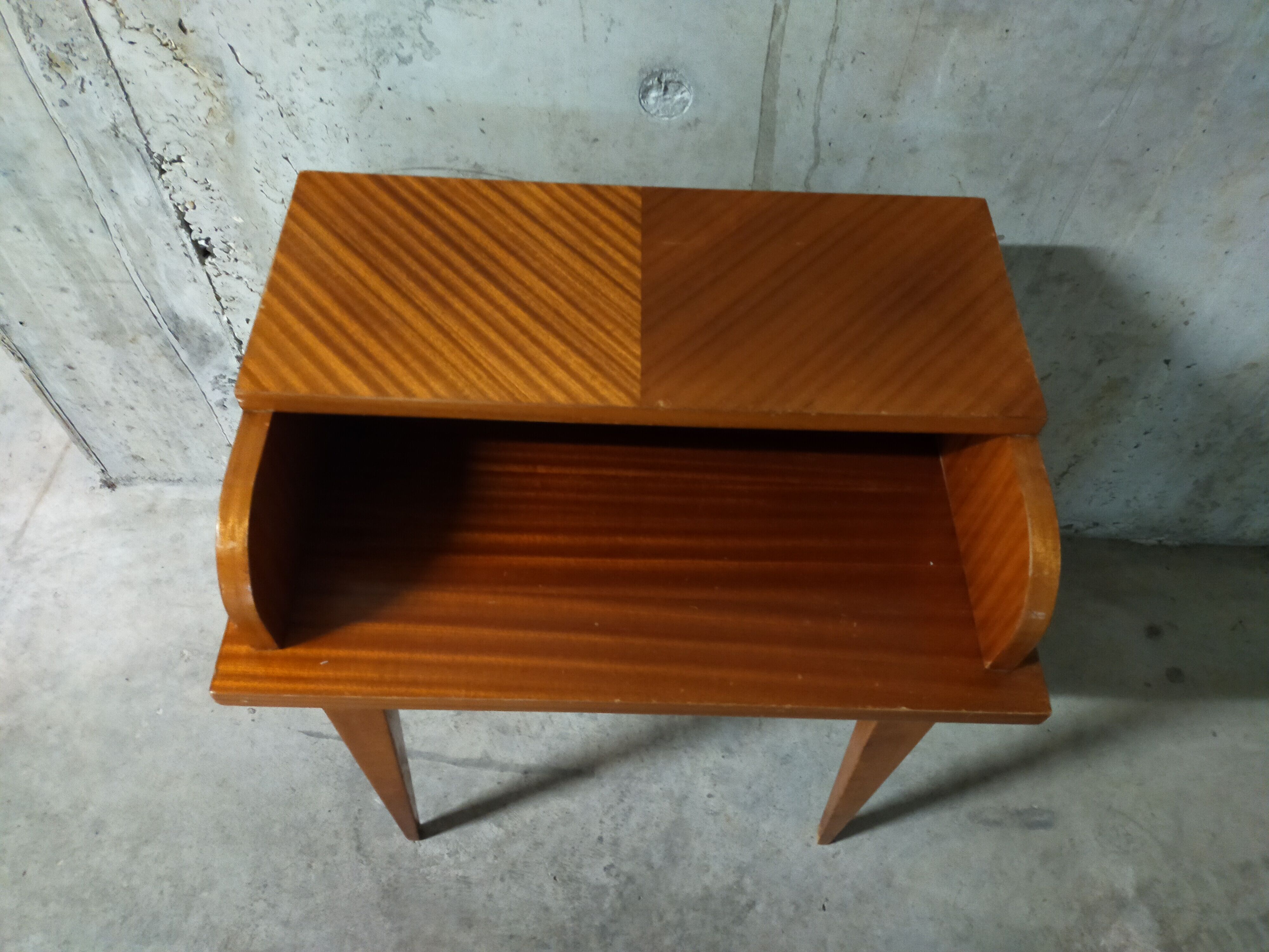Bedside "chevrons" 50s