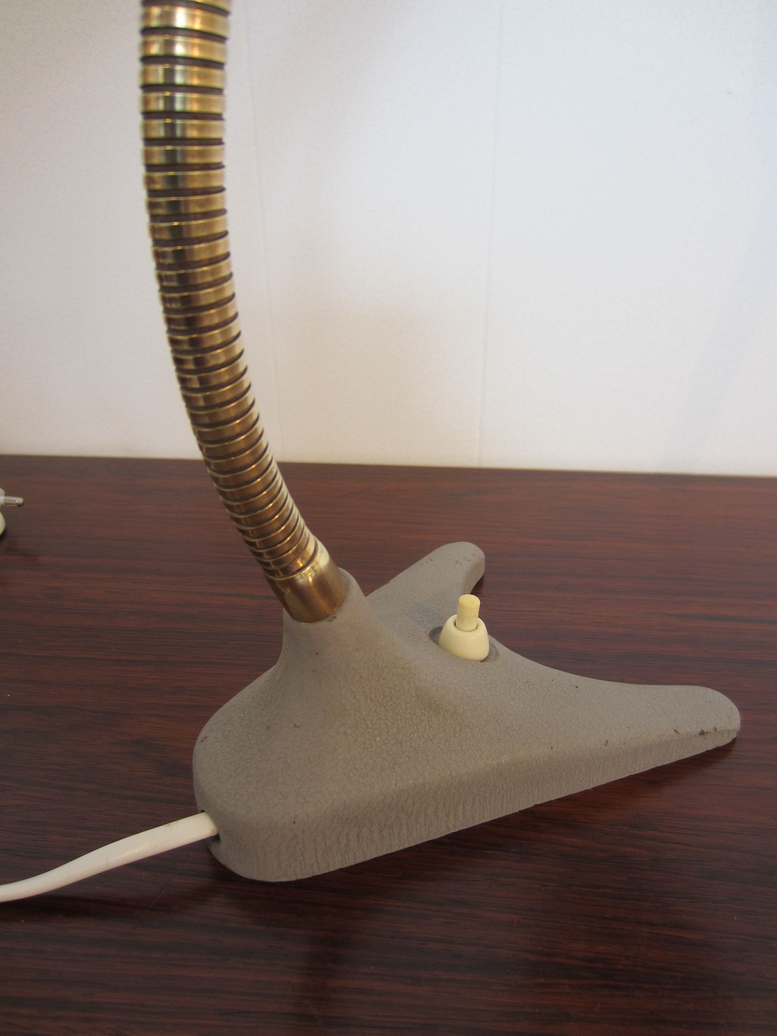 Lampe articuléecscandinave EWÅ à poser ou en applique