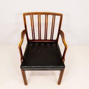 Fauteuil mi-siècle Ole Wanscher pour Fritz Hansen, hêtre teinté et cuir