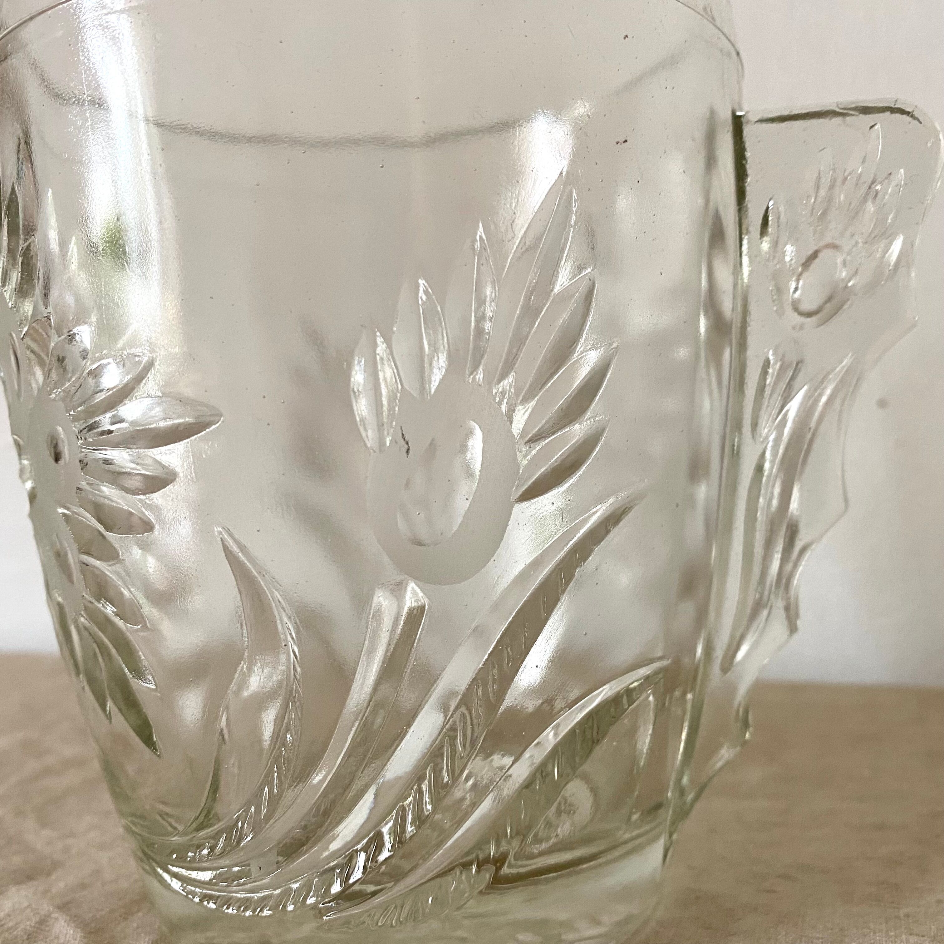 Art Deco chiseled glass ice bucket