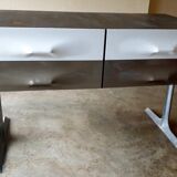 Commode double face à corps quadrangulaire de Raymond Loewy