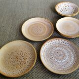 Set of 8 plates
