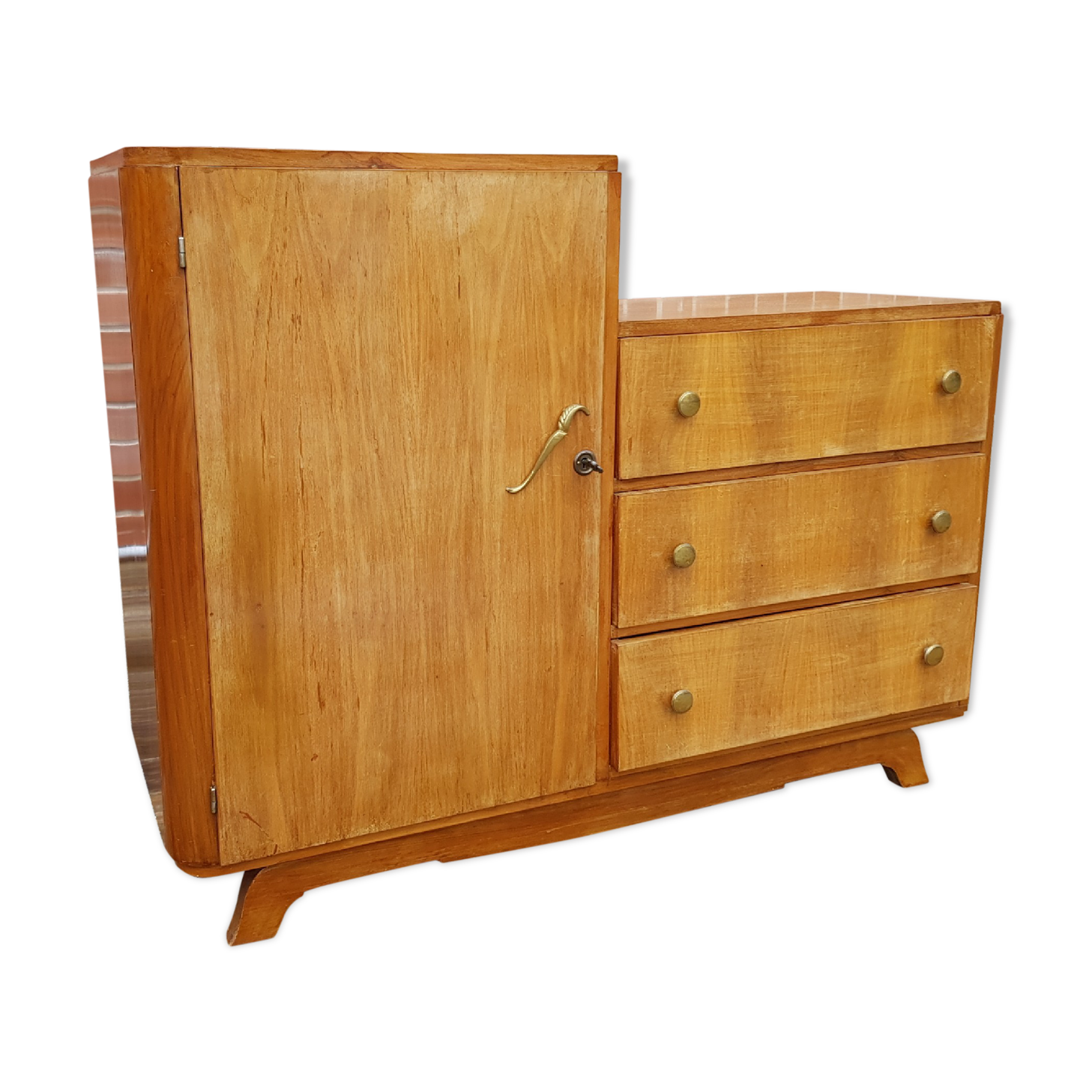 Asymmetrical chest of drawers