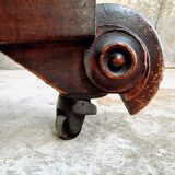 Antique table round dining table 19th century tilt top table