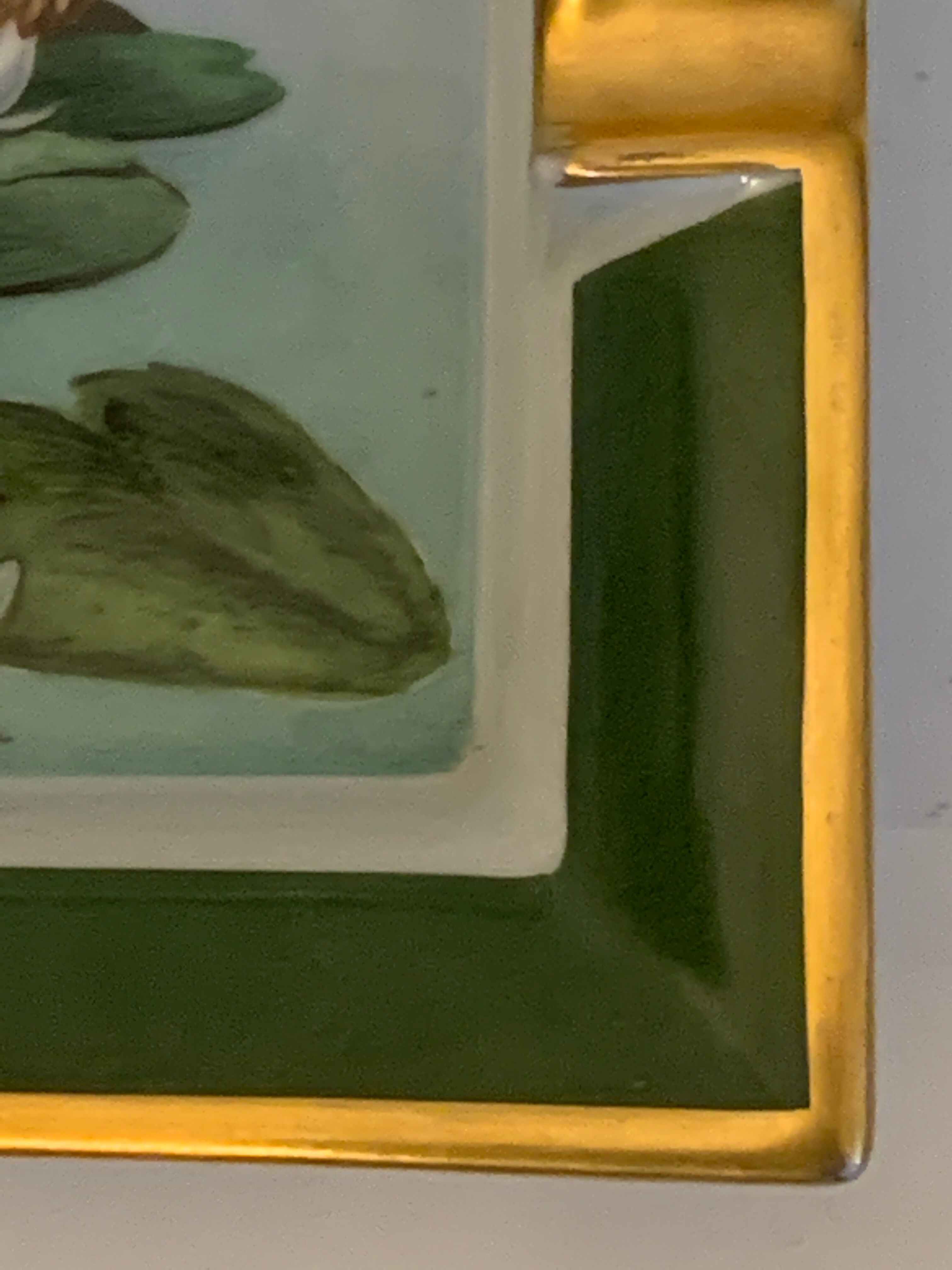 Hermès ashtray signed Rybal in fine Limoges porcelain decorated with mandarin ducks