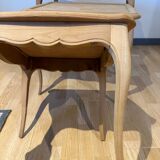 Nesting coffee tables
