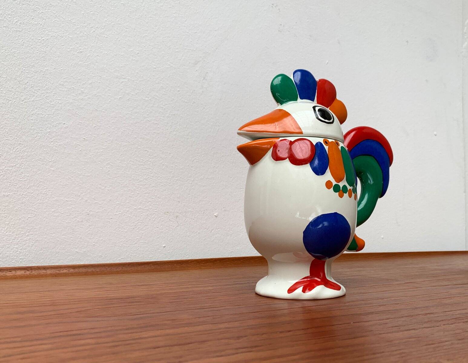 Vintage ceramic teapot or coffee pot chicken, 1970s.