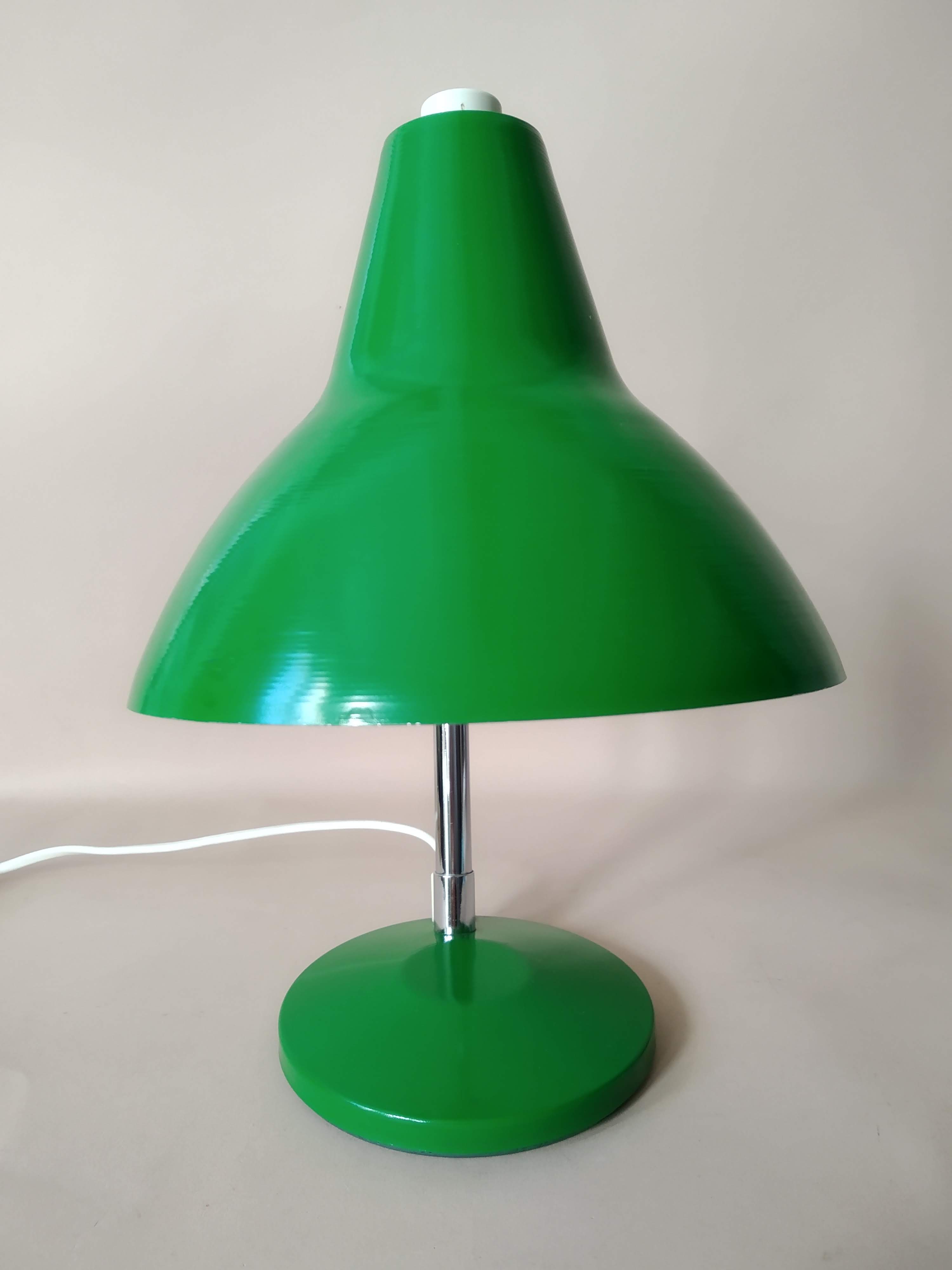 Vintage flexible desk lamp