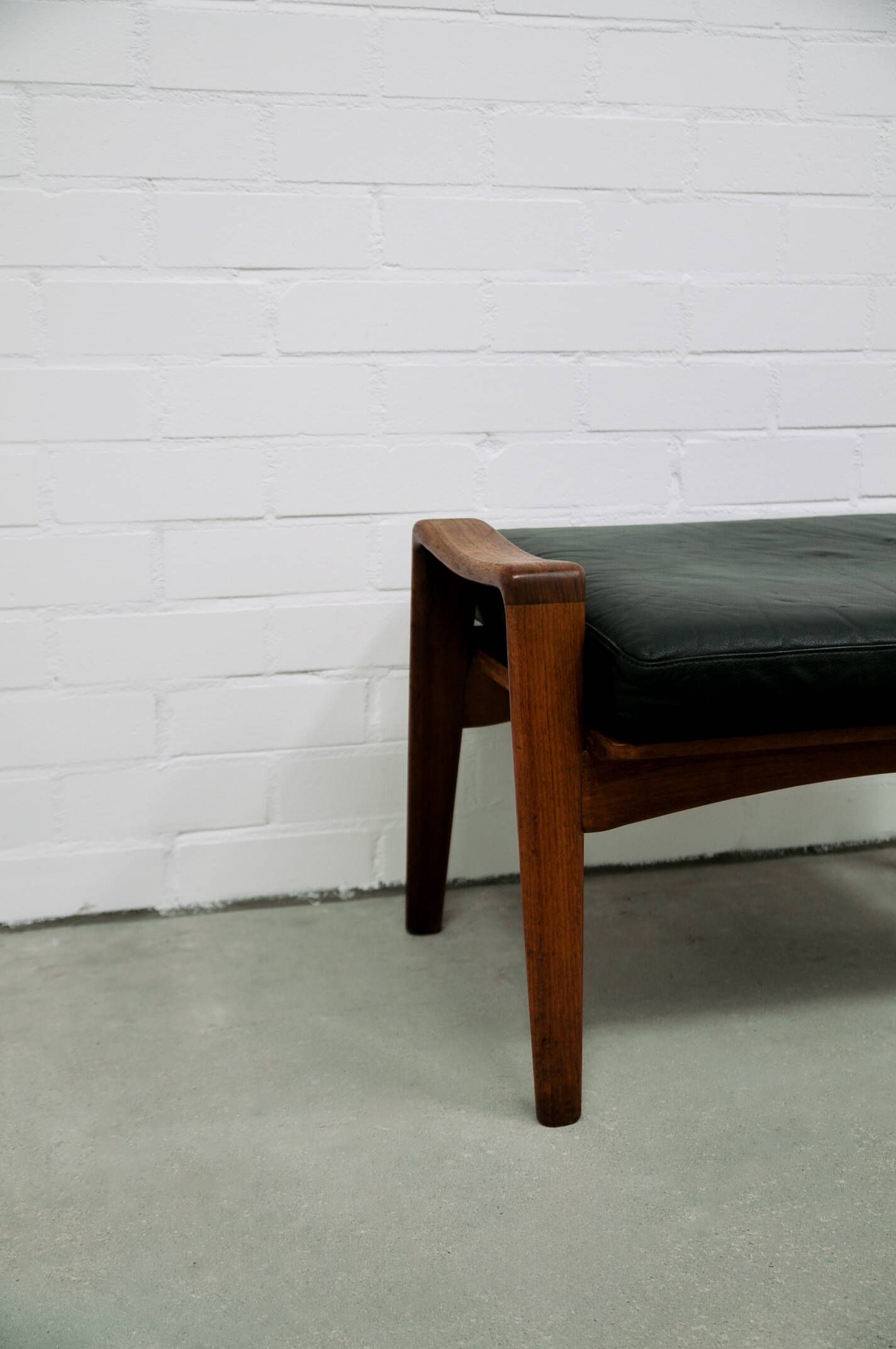 Vintage teak & leather stool arne wahl iversen