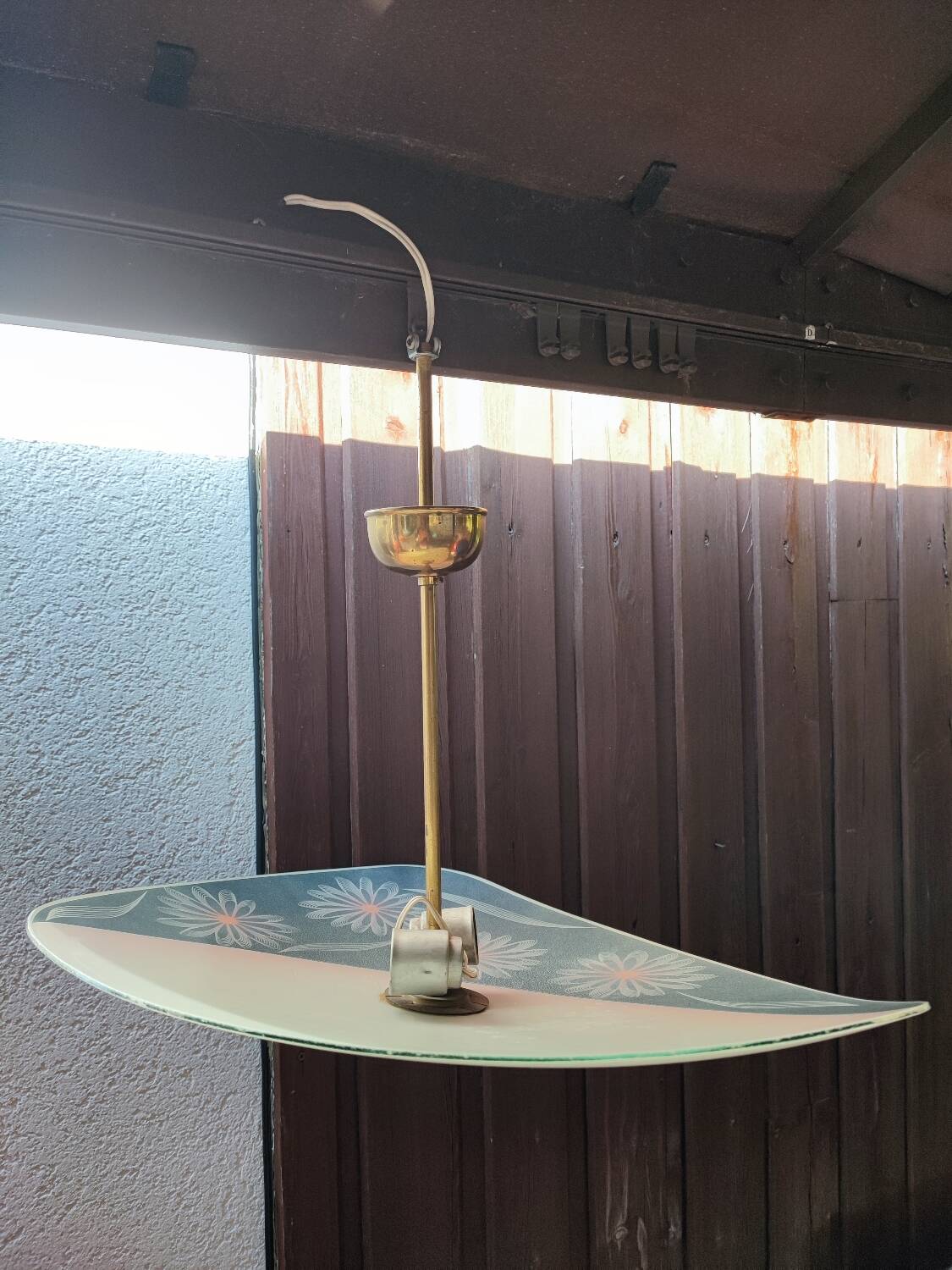 Suspension en verre peint