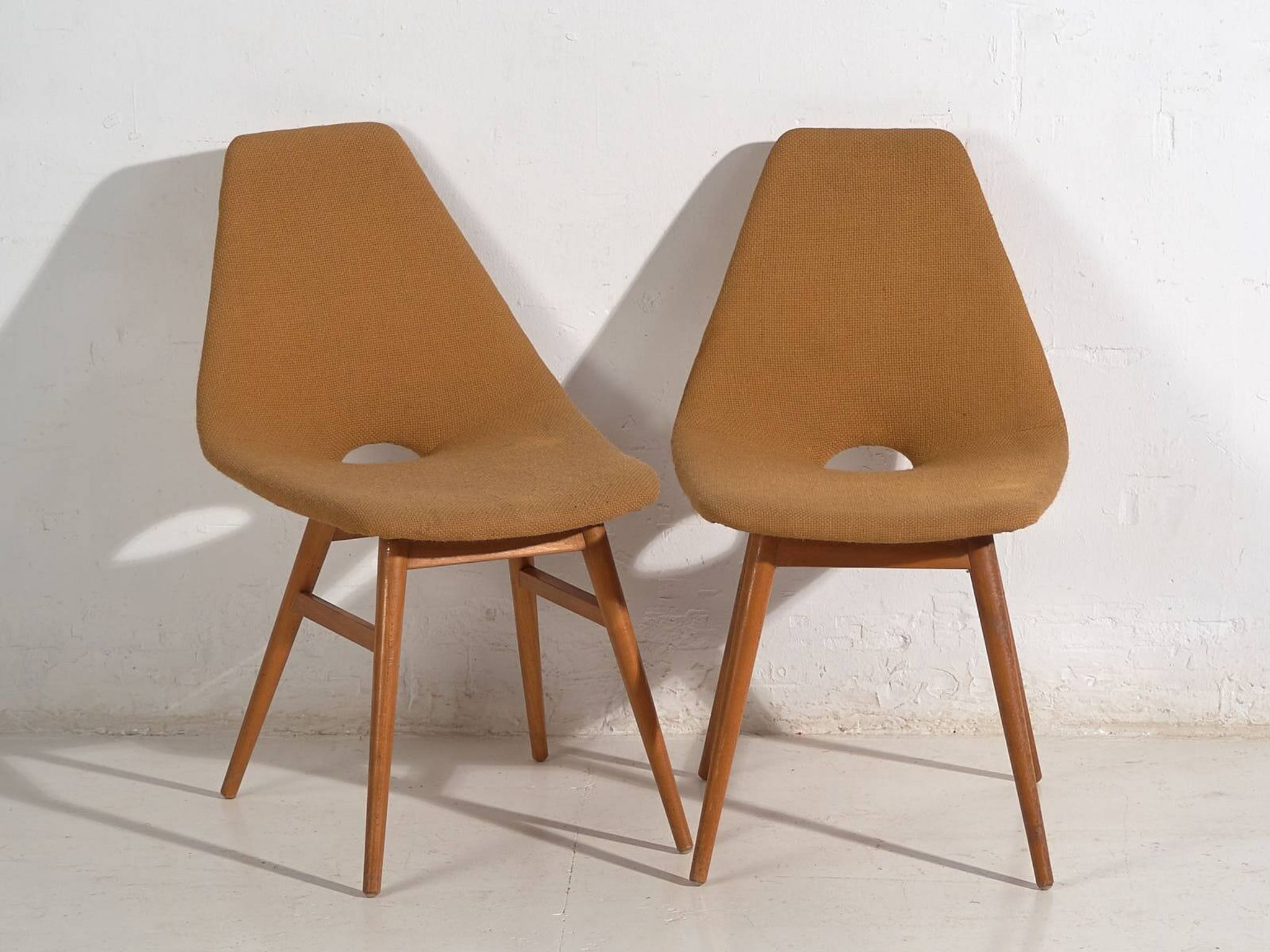 Chaises décoratives vintage (c.1950). Ensemble de 2 pièces