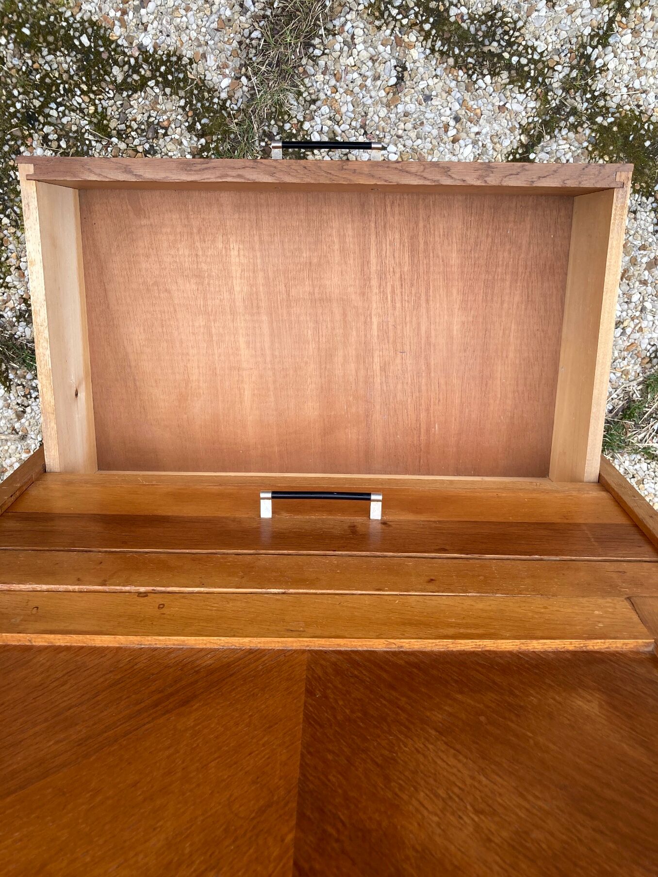 Vintage knitted bonnet feet compass