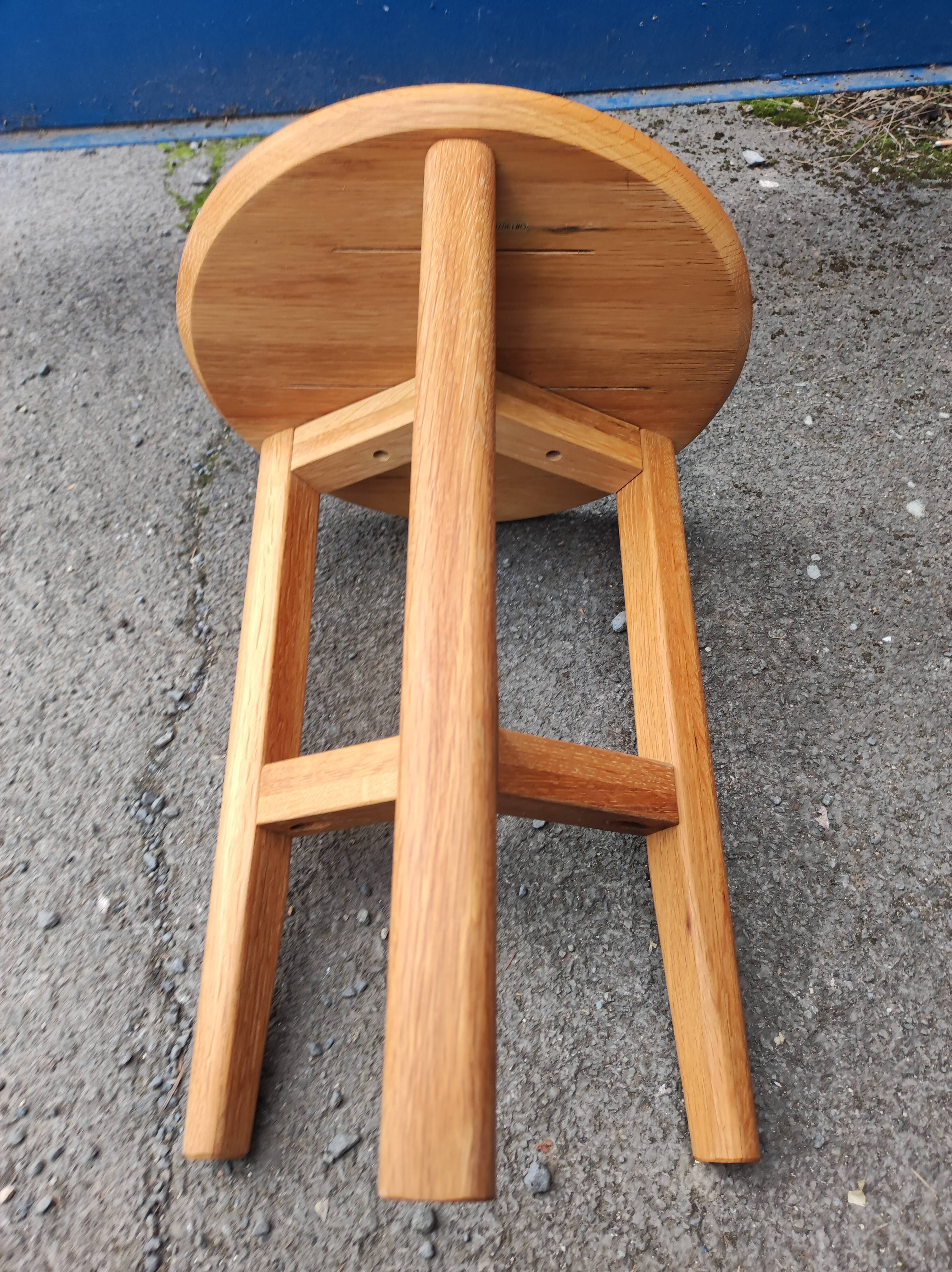 Round side table tripod solid wood scandinavian design