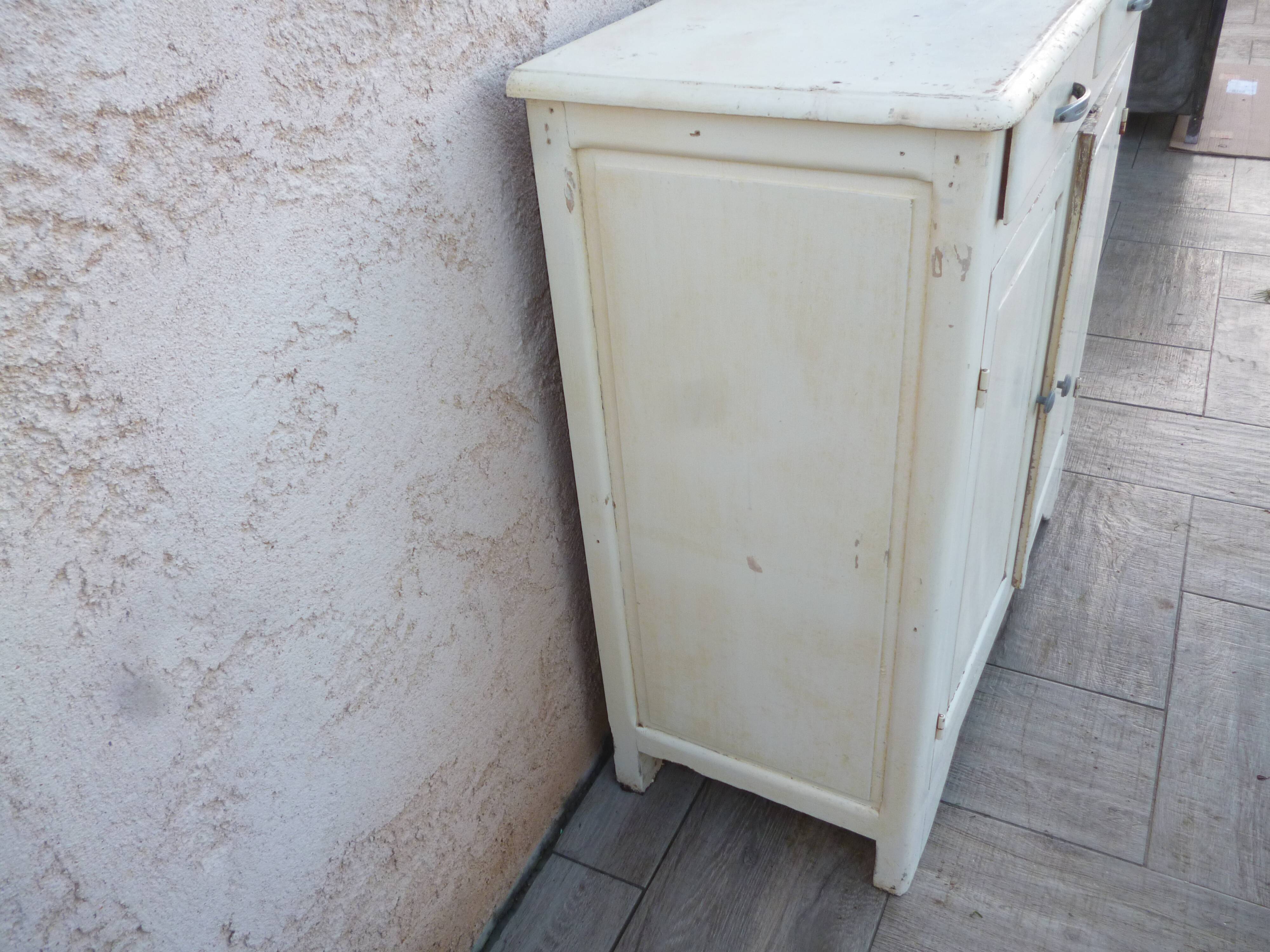 Buffet with vintage return