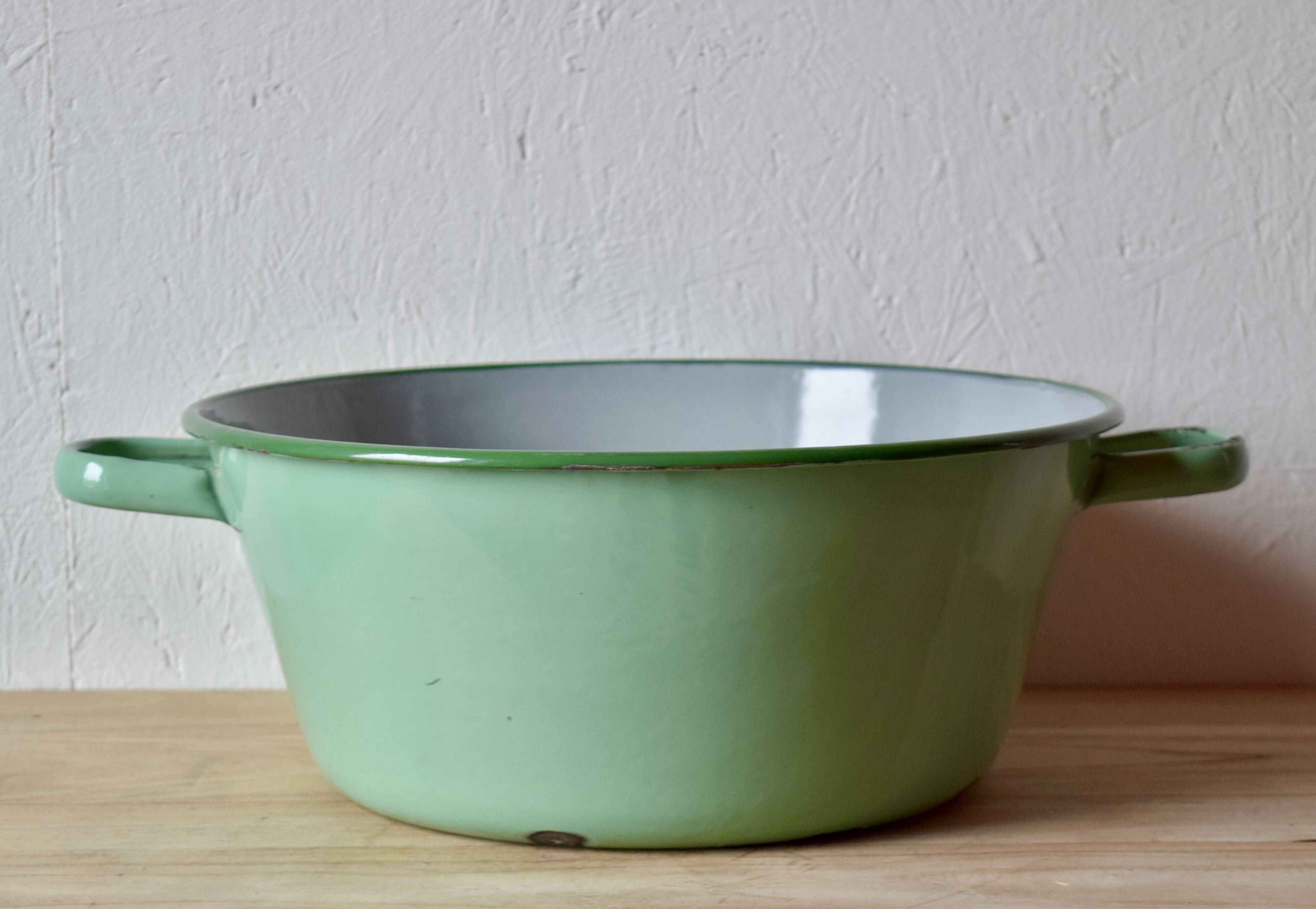 Large vintage basin in green enameled sheet metal