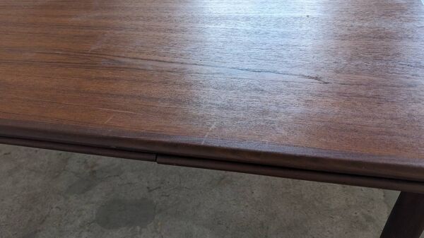 Table scandinave avec rallonges