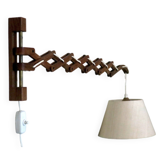 Erik Hansen for Le Klint scissor articulated teak wall light, Denmark 1960s
