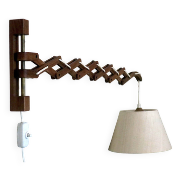 Erik Hansen for Le Klint scissor articulated teak wall light, Denmark 1960s