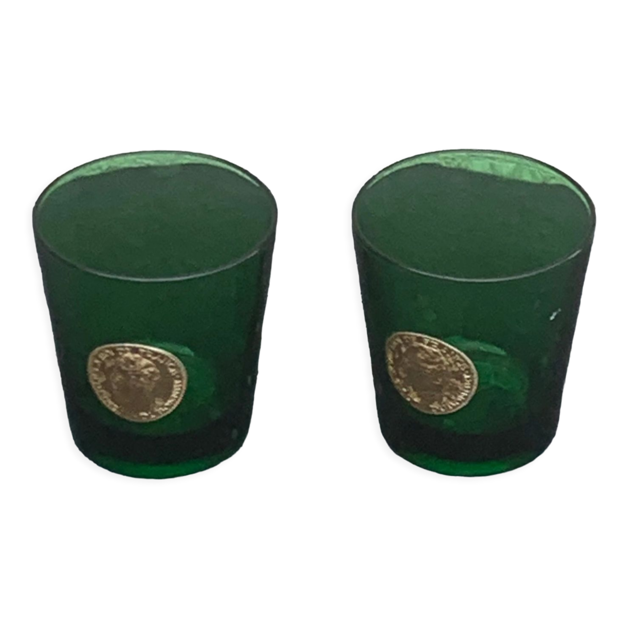 Set of 2 whisky glasses, aperitif, dubonnet, green glass, gold medalist in front, collector