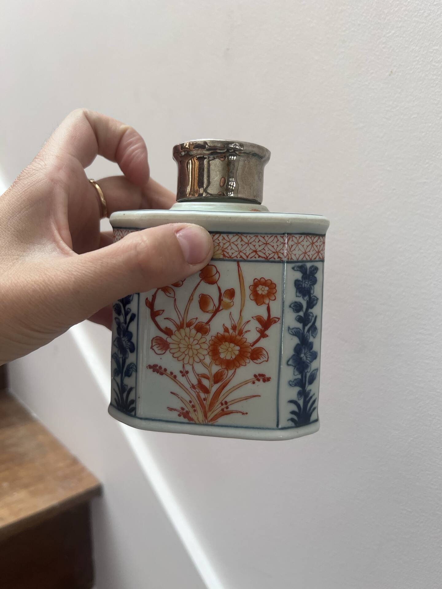 Bottle vase Asian porcelain ceramic