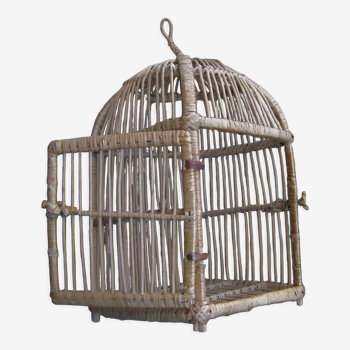 Wicker cage