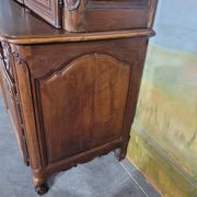 Buffet deux corps vitré en merisier époque Louis XV