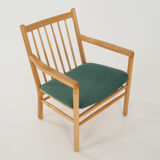 Armchair design J147 by Erik Ole Jørgensen of Tarm Stole & Møbelfabrik.