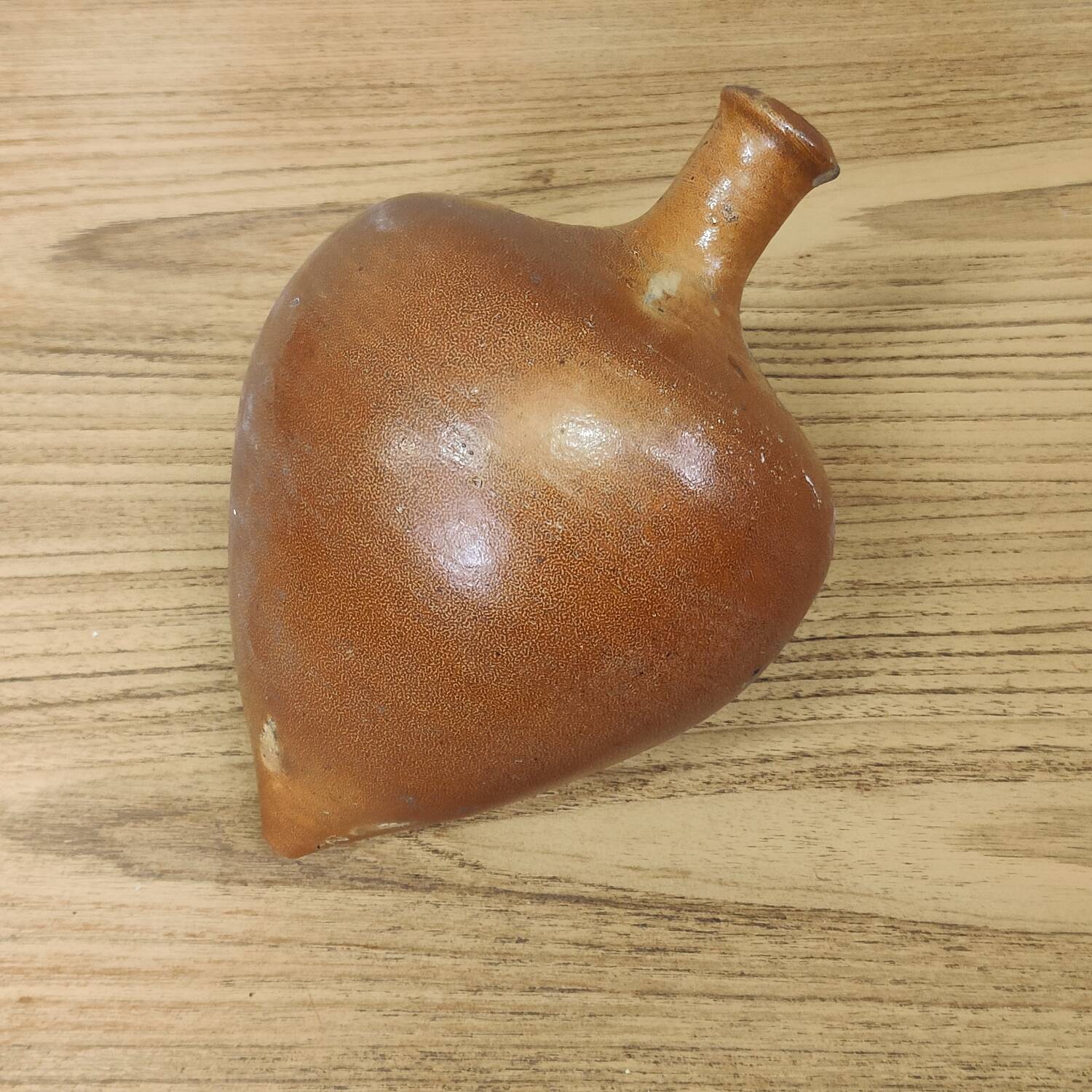 Jar, sandstone amphora, spinning top shape, year 50
