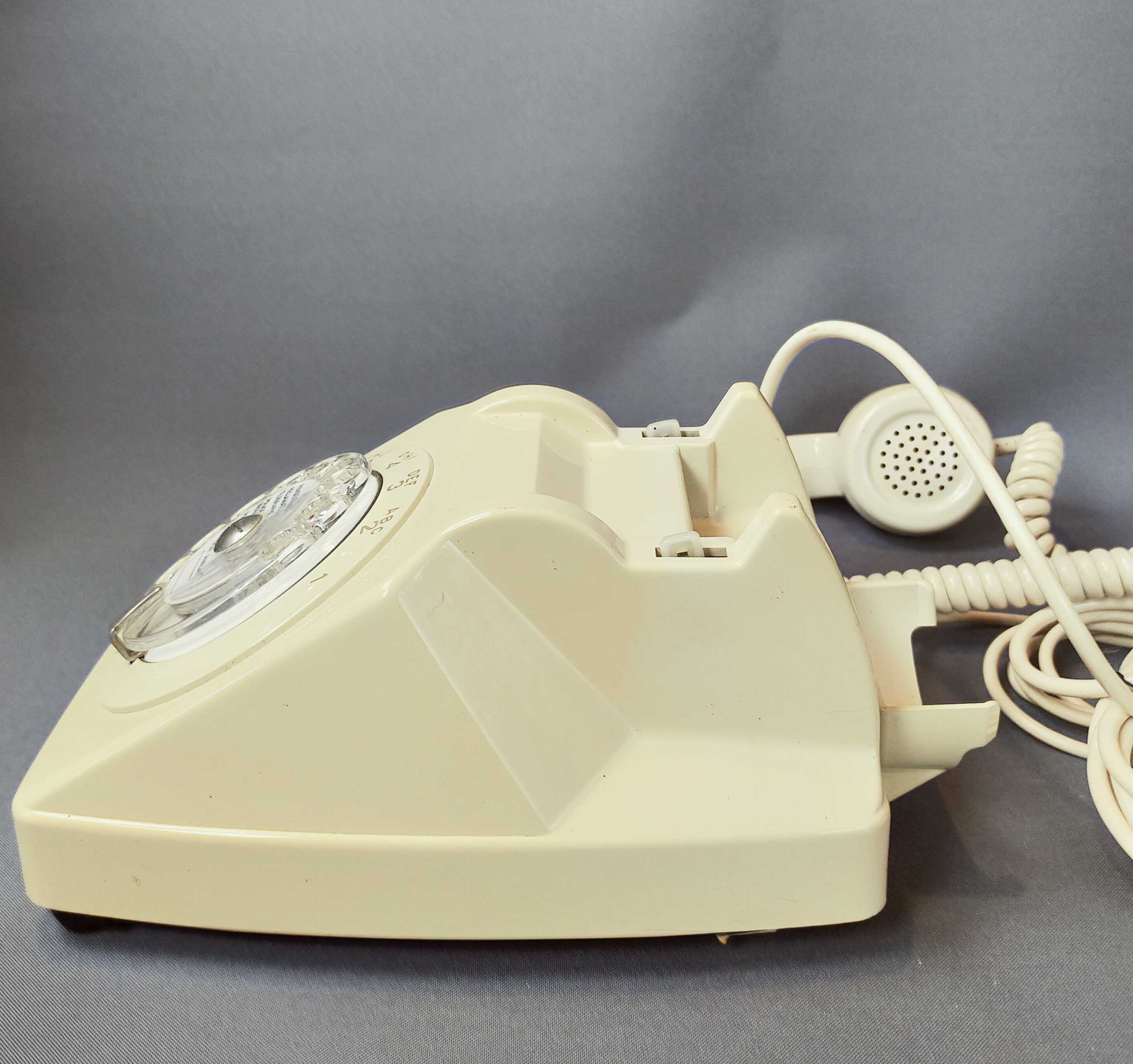 Socotel S63 beige dial phone
