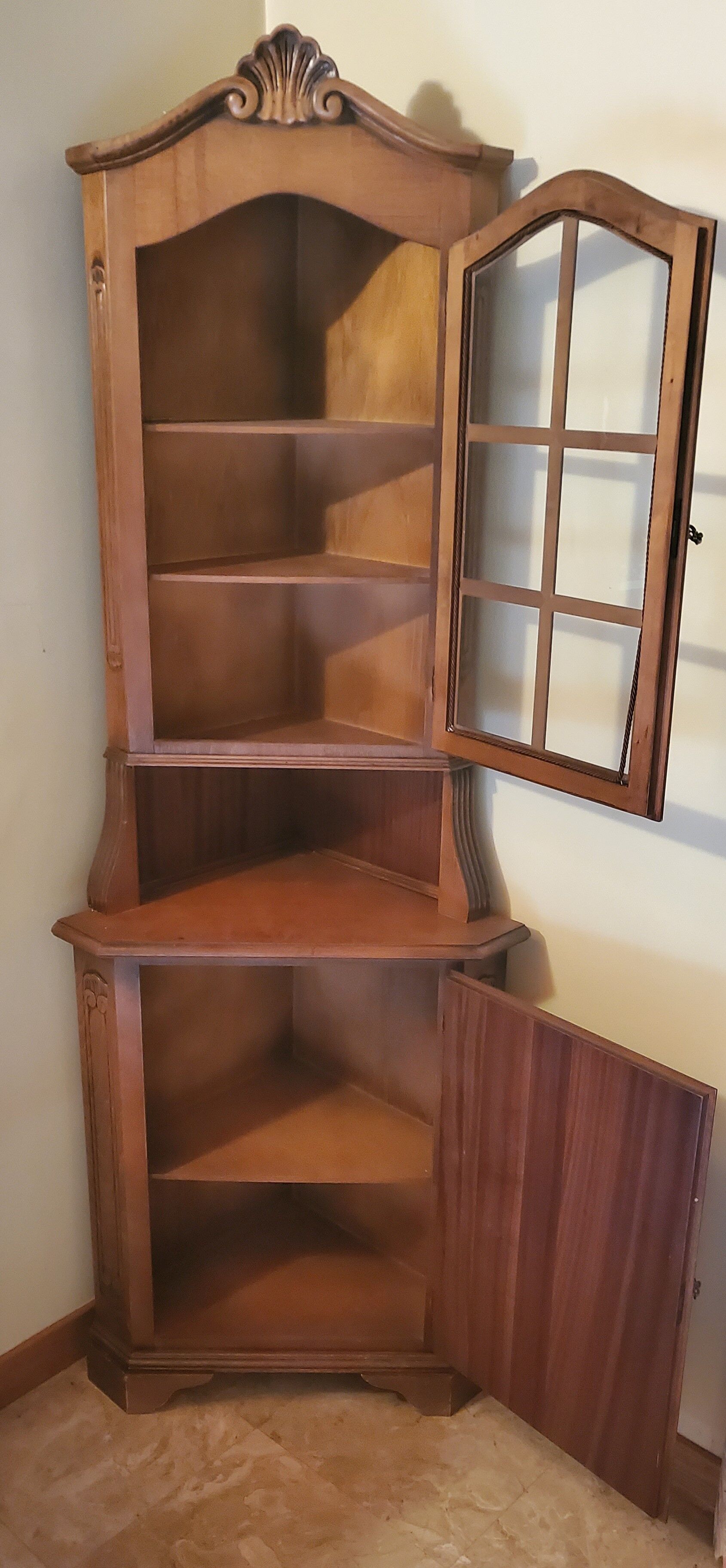 Wooden corner cabinet