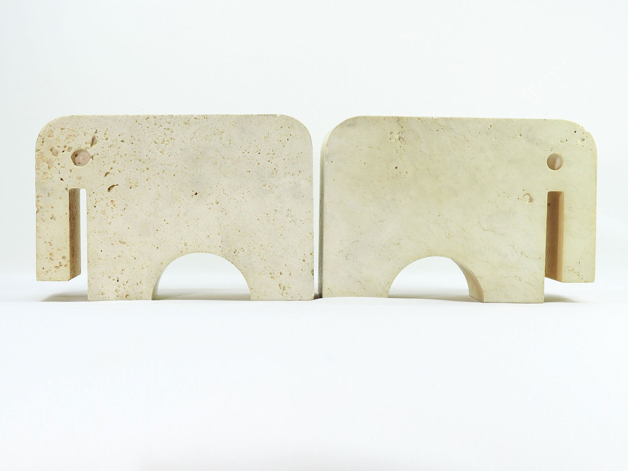 Pair elephant bookends travertine Fratelli Mannelli, 1970s