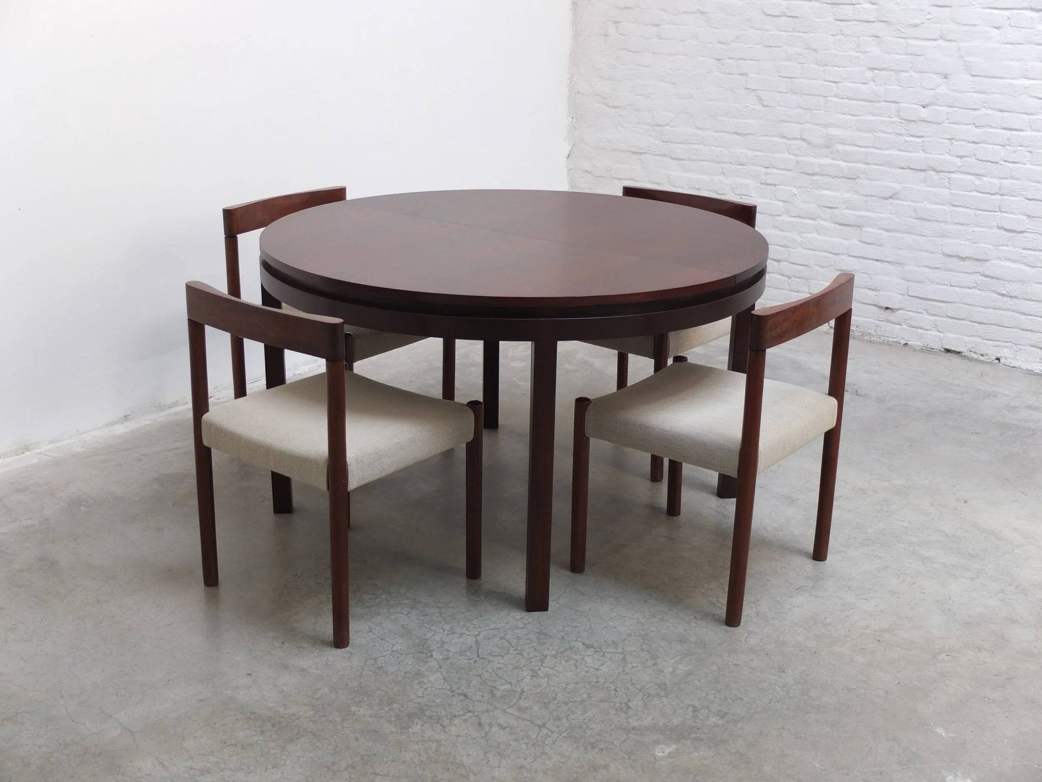 Extendable round to oval dining set by Alfred Hendrickx for Belform, 1960s.