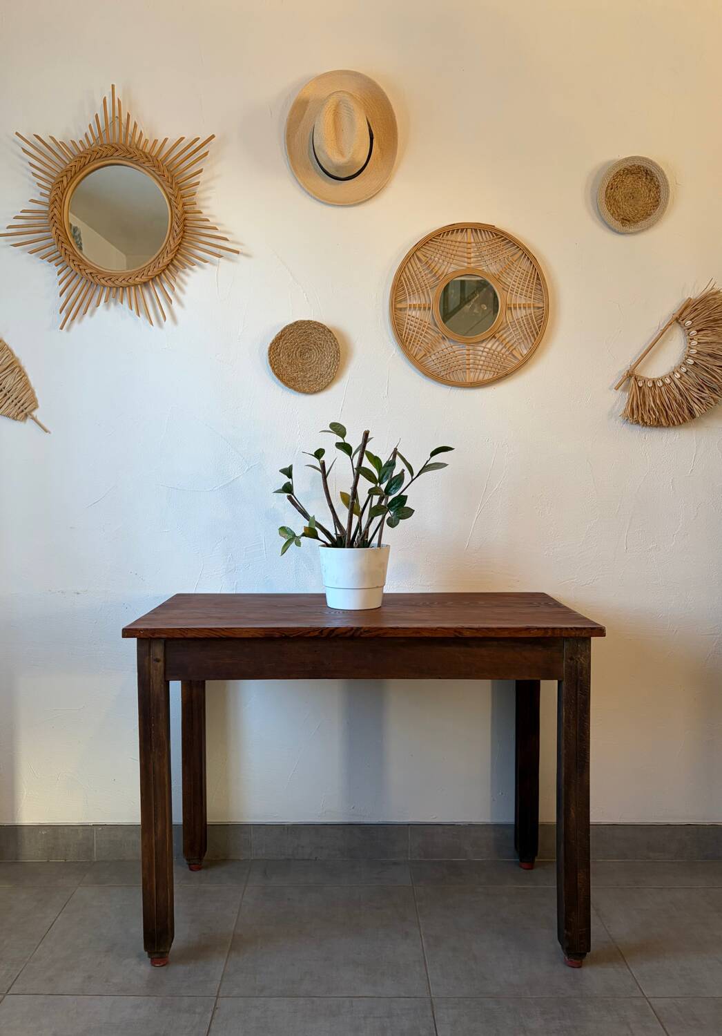 Charming vintage farmhouse table (small size)