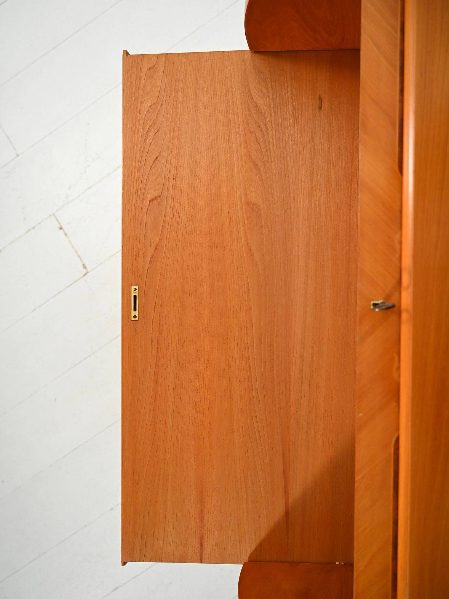 Secrétaire in Scandinavian birch with inlaid roll-top