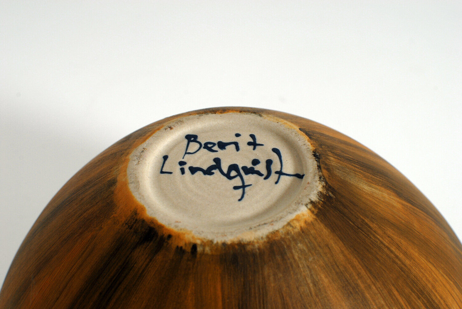 Berit Lindqvist ceramic bowl