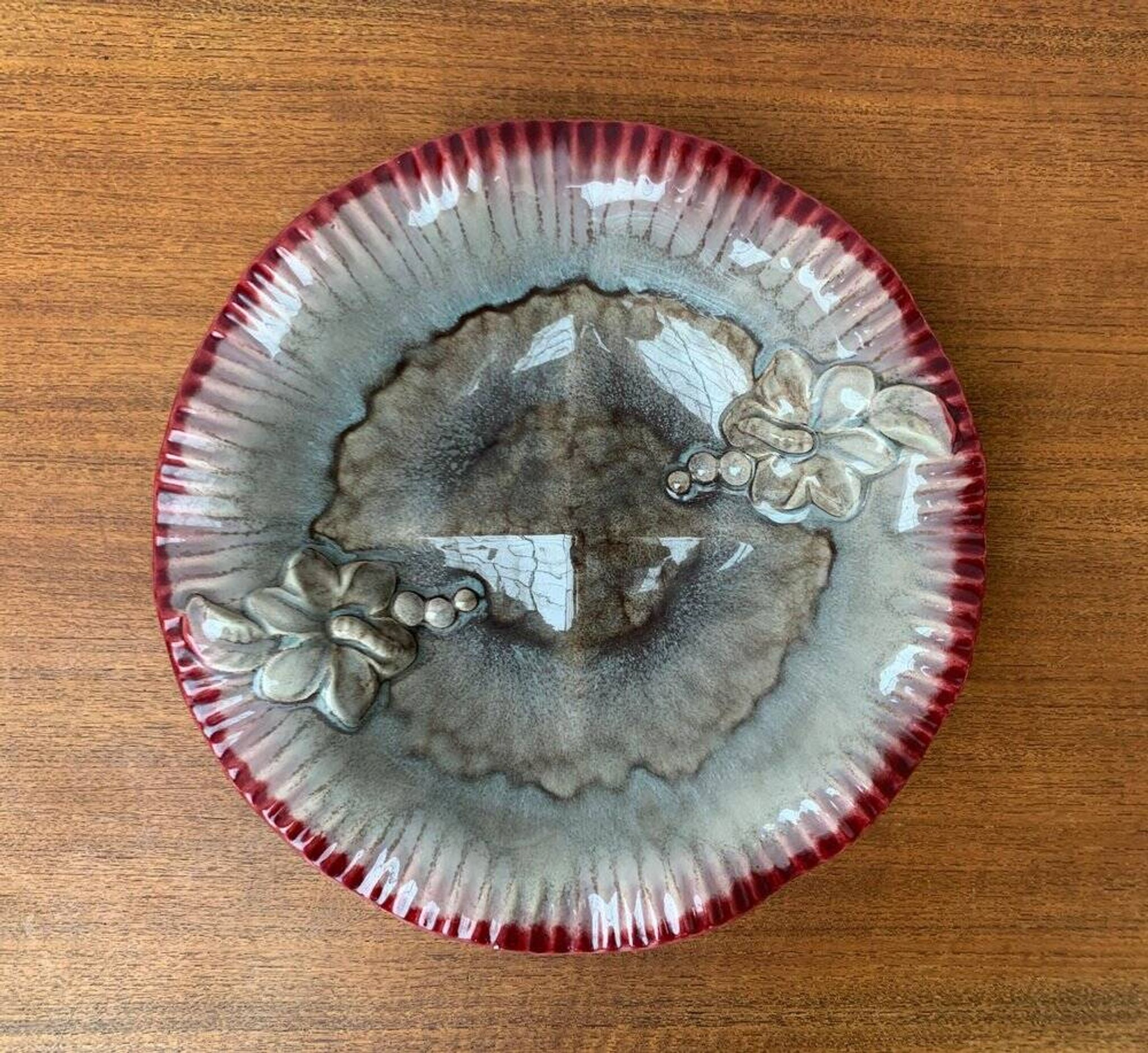 Large East German pottery bowl from the mid-century GDR by Strehla Keramik, 1960s.