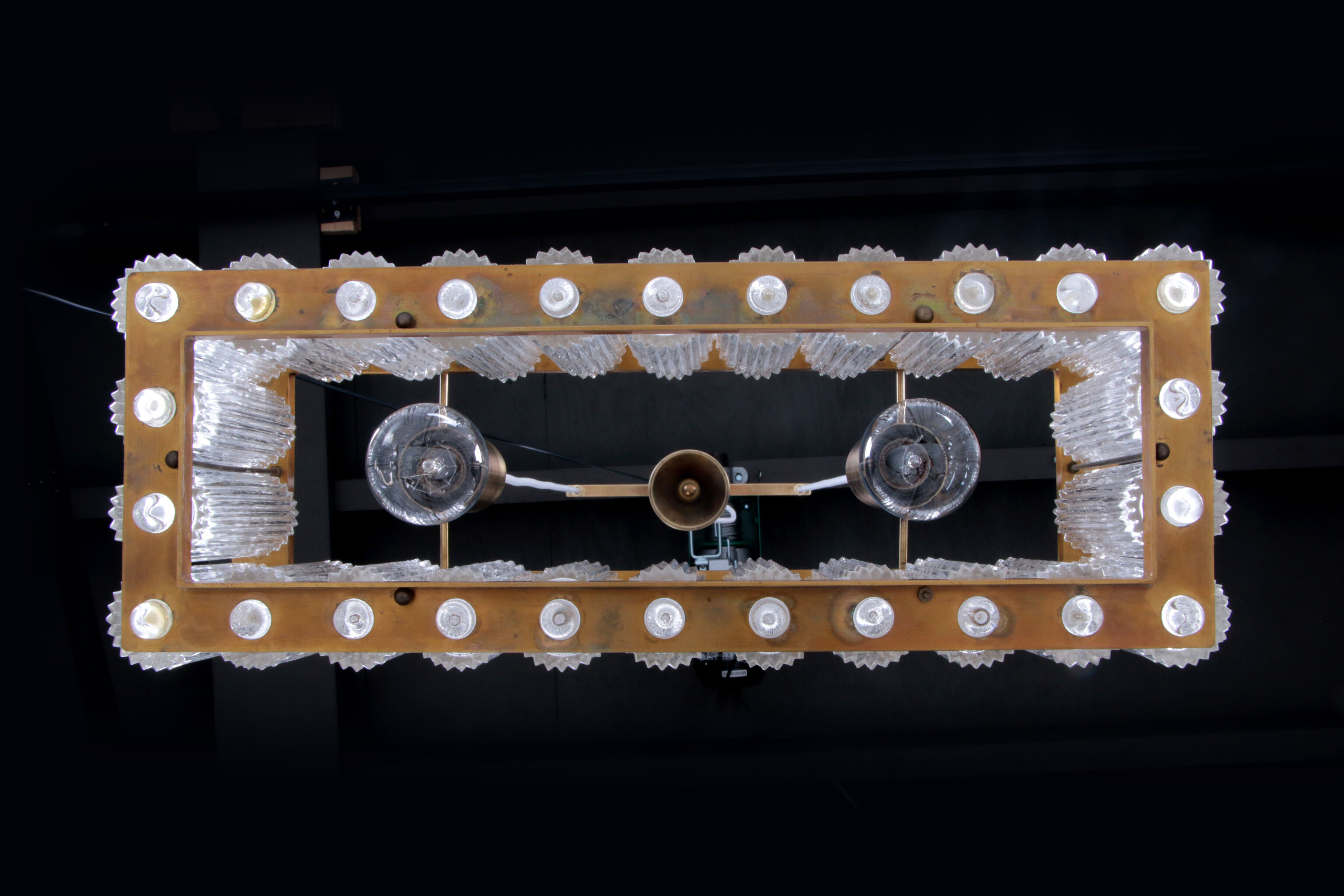 Rectangular pendant lamp Nordlys Light by Eric Warna.