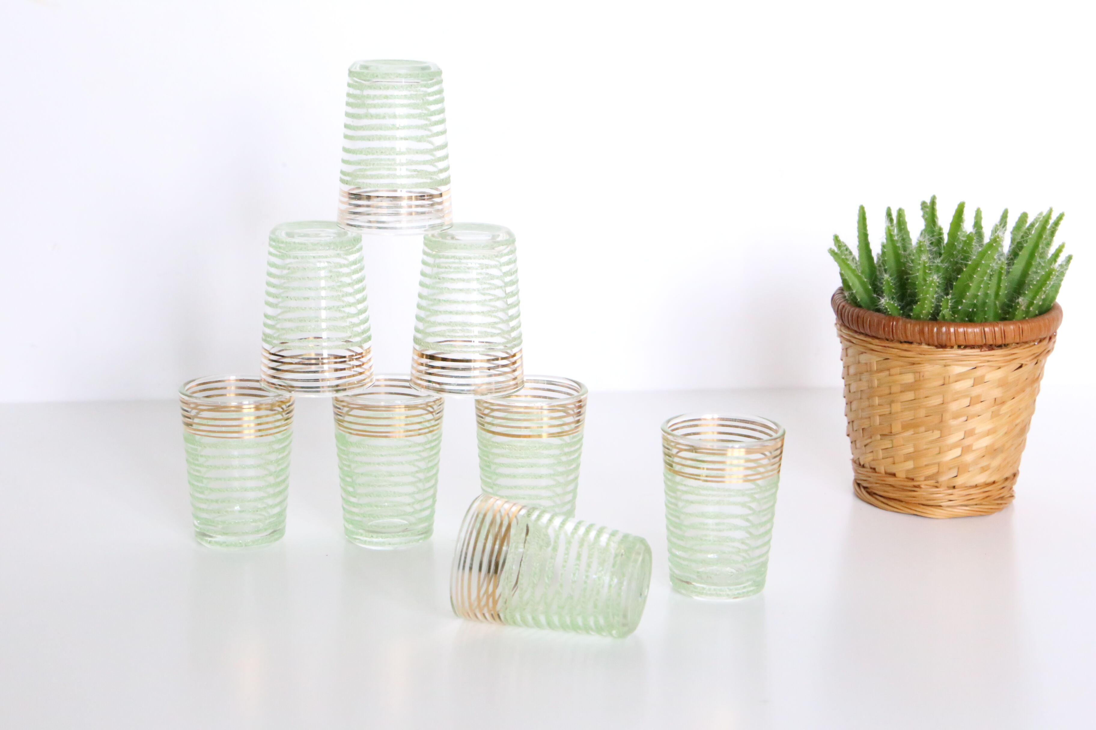 Liquor glasses, 8 glasses, art deco