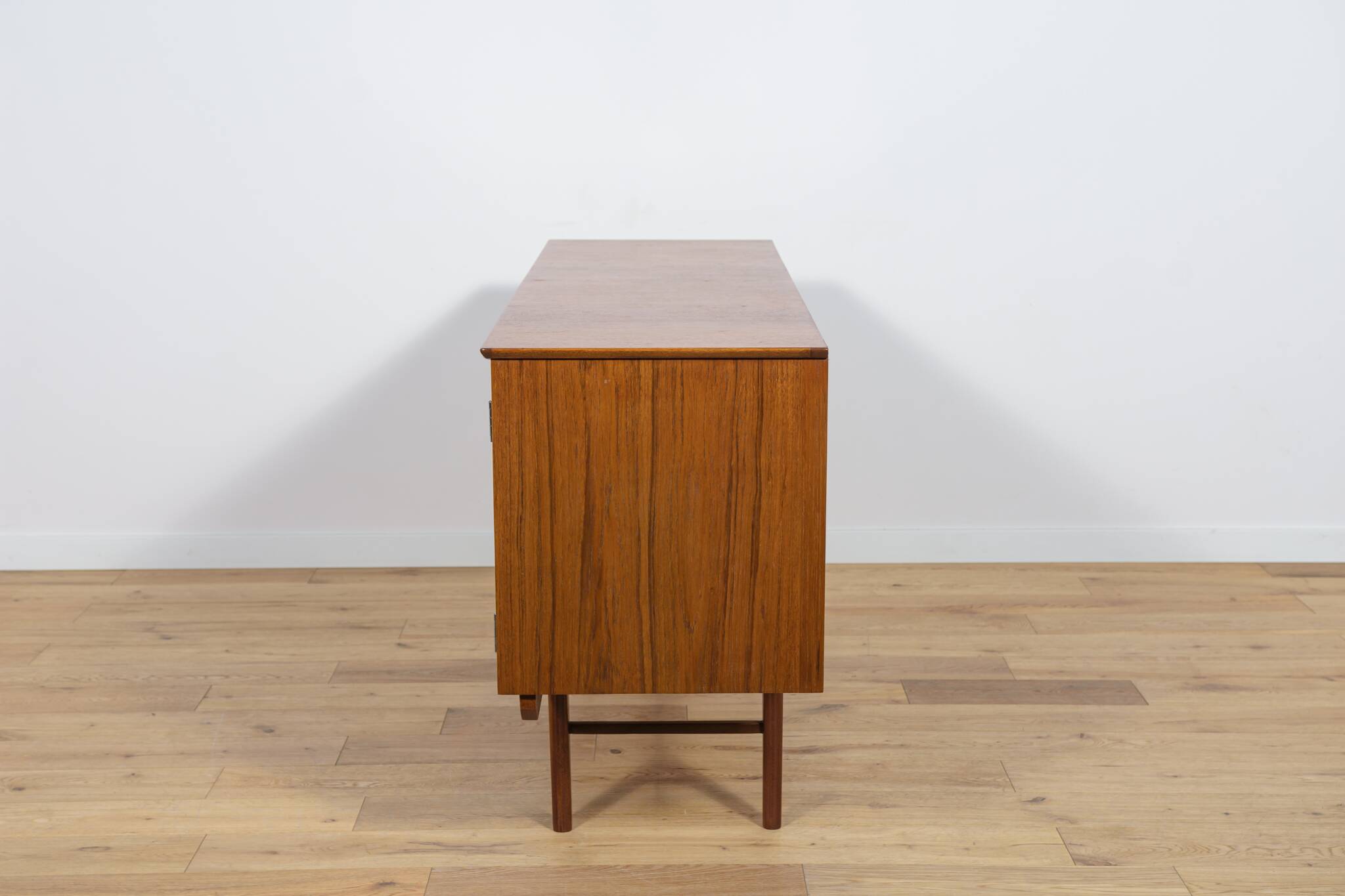 Small Mid-Century British Teak Sideboard, 1960s