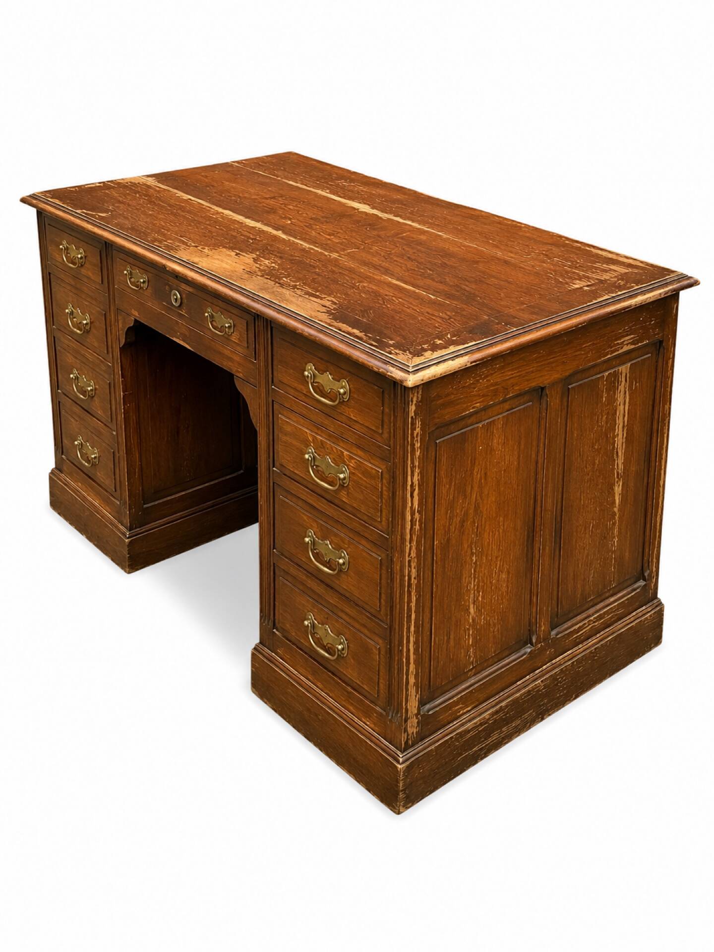 Pedestal desk in oak with a drawer unit