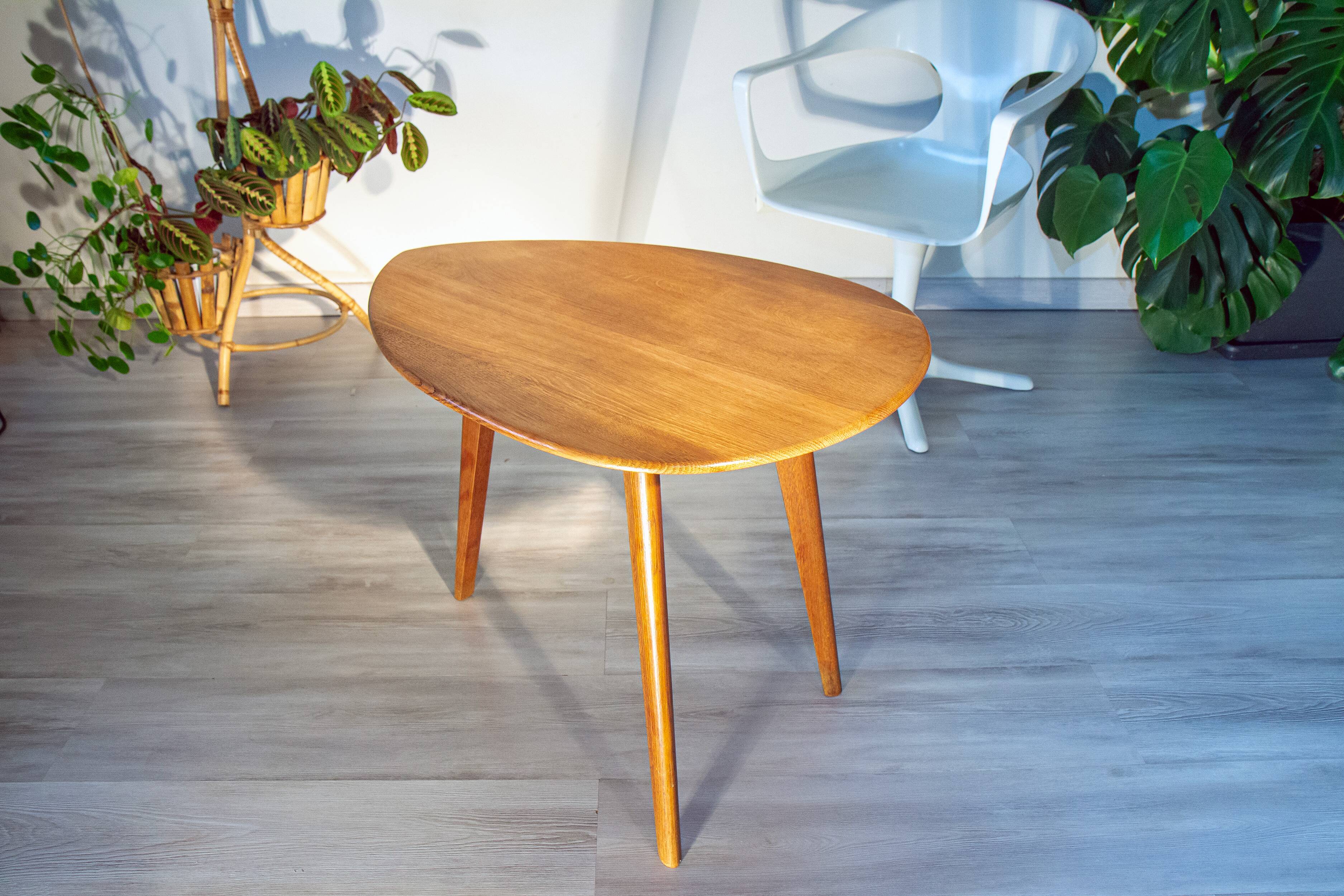 Surf-shaped coffee table, solid oak, 1950s