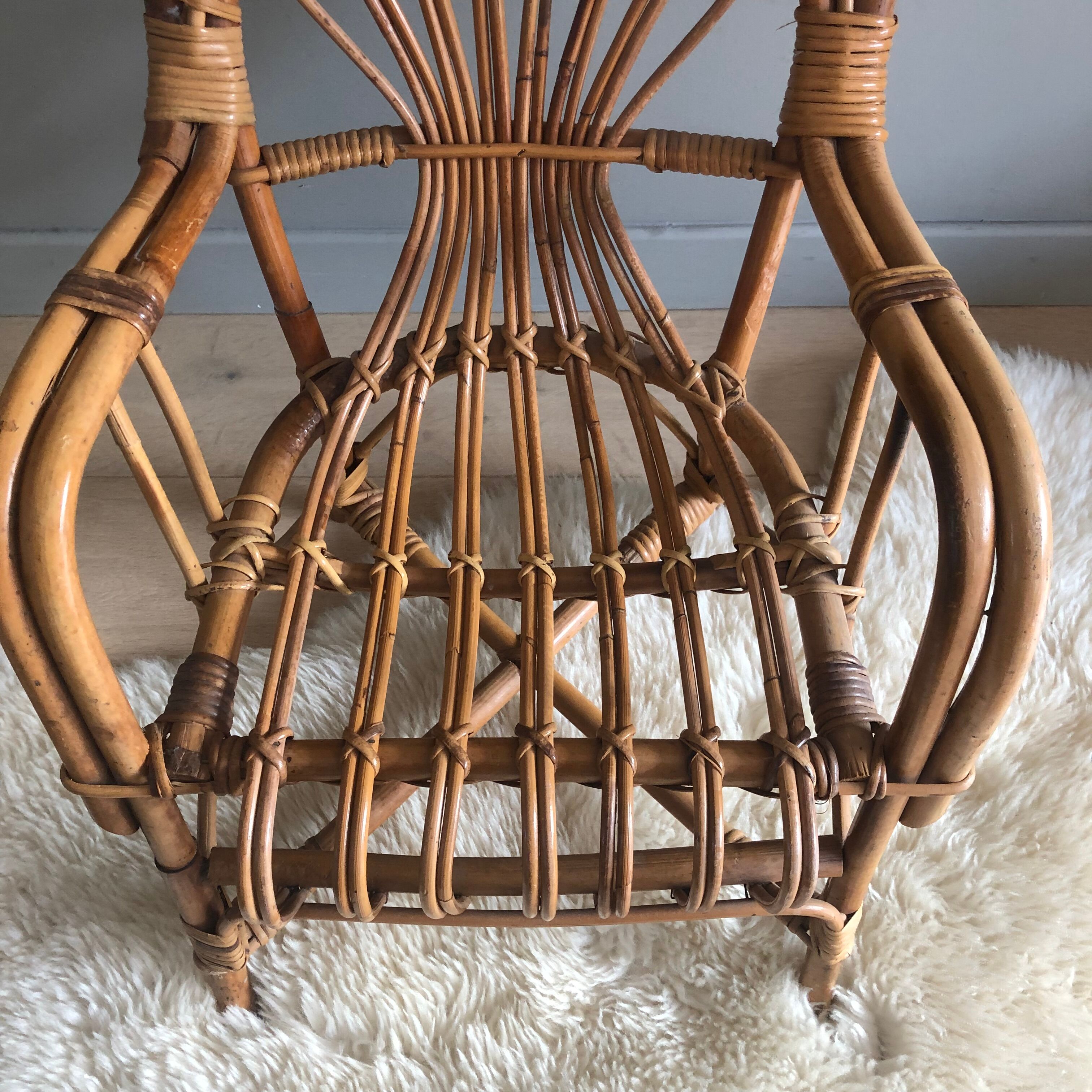 Chaise enfant vintage en rotin