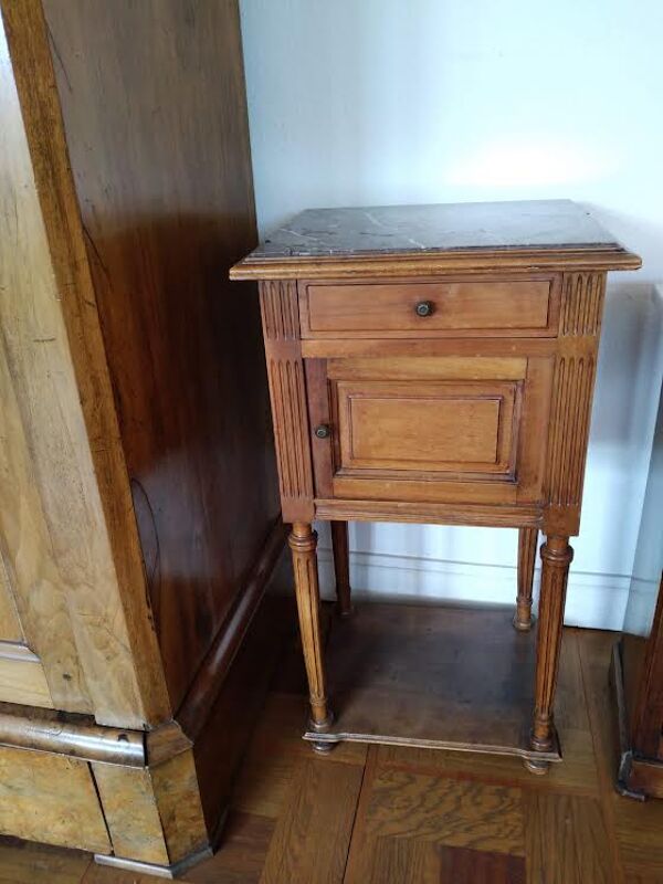 Chevet ou table d'appoint